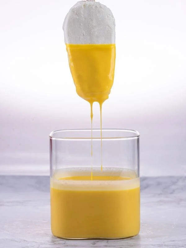 Fat glaze colored "Lemon flavor"